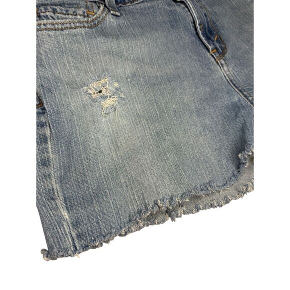 Levi’s Women’s 14 Cutoff Denim Jean Shorts Distressed Mid Rise Medium Wash - Picture 3 of 8